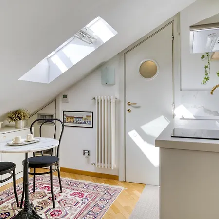 Apartment Cozy Hideaway In The Hearth Of